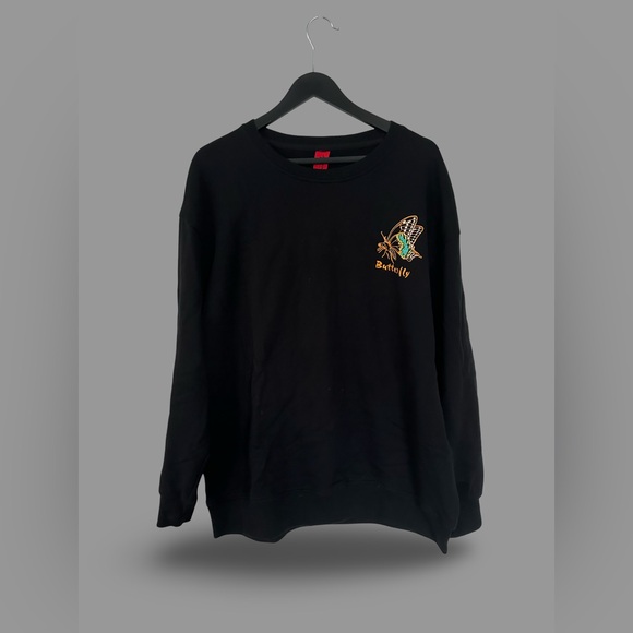 Butterfly Embroidered Sweatshirt - Size L - Picture 2 of 2
